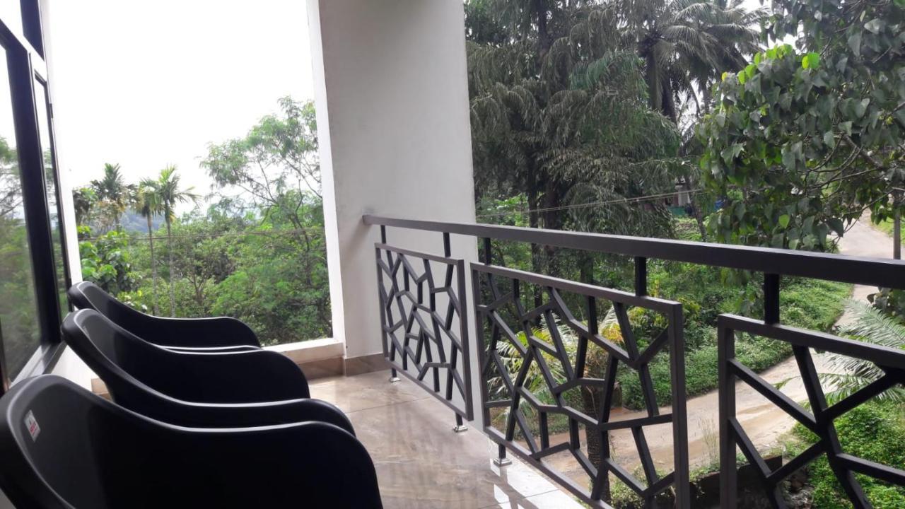 Orchid Villa Pinangode Luaran gambar